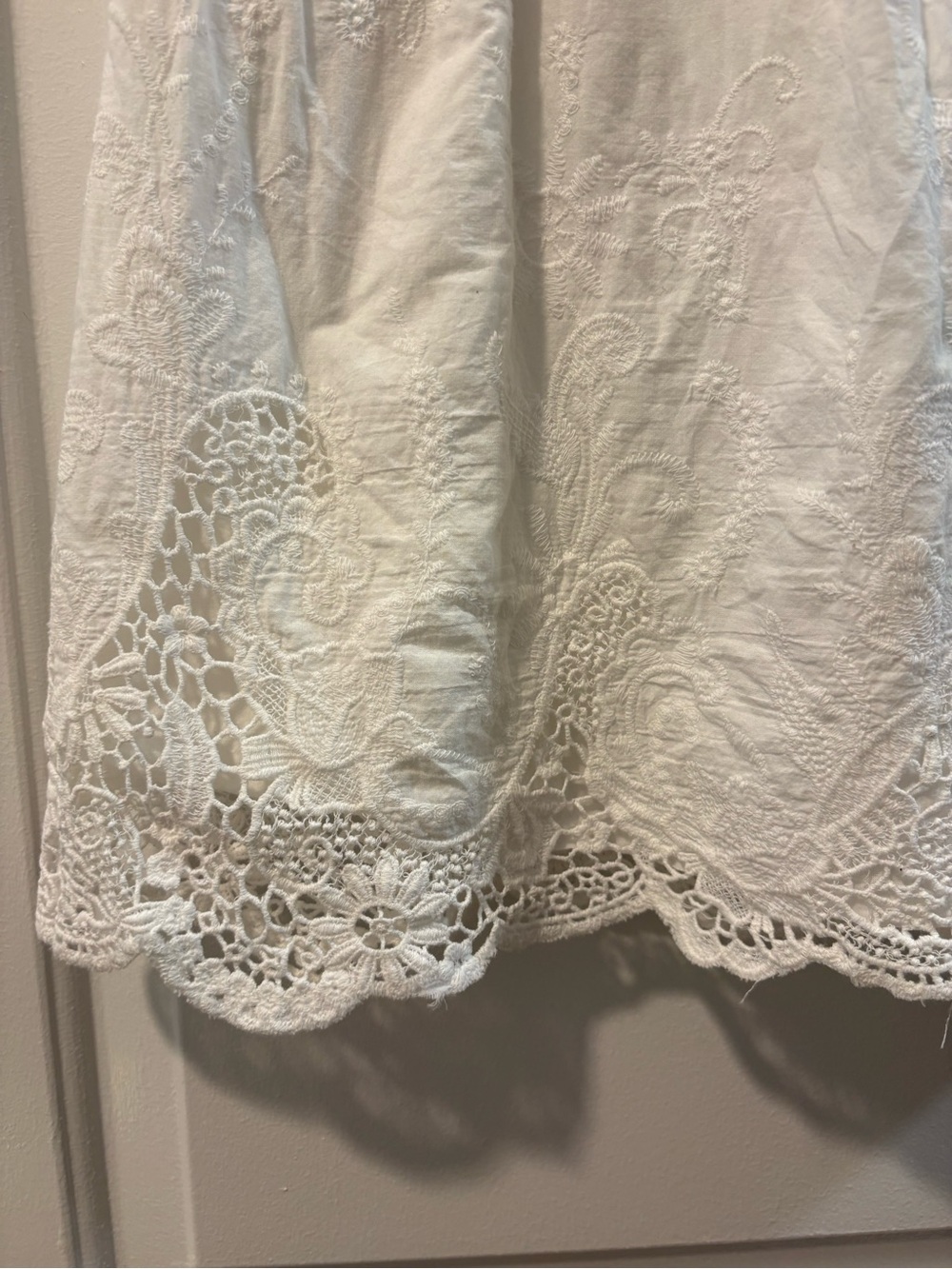 Selfie Leslie White Lace-Trim Puff Sleeve Mini Dress - Picture 4 of 8